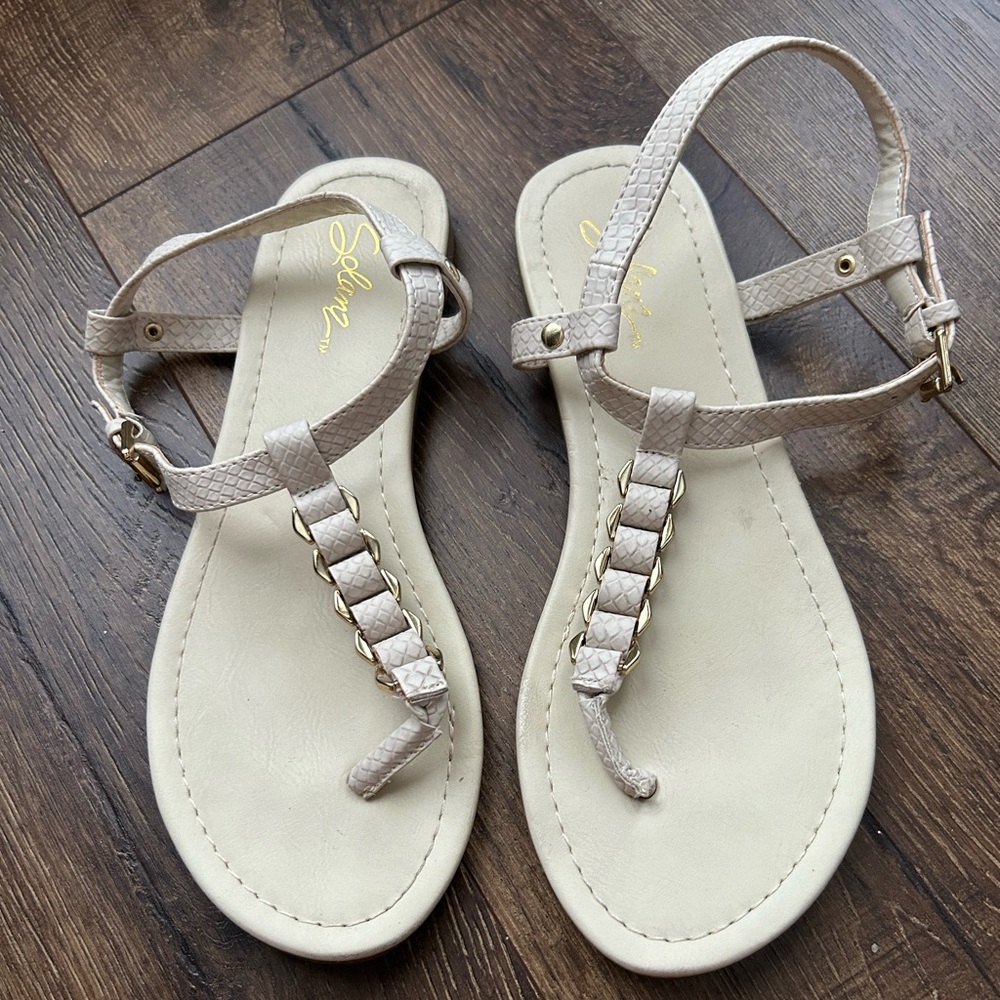 **3 FOR $18** 🛍️ EUC LADIES SOLANZ THONG SANDALS